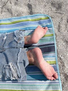 Beach teen feet