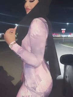 Muslim girl Sedra Shebani