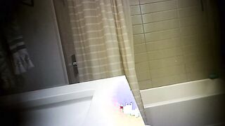 Sister Shower Voyeur