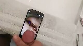 Cum tribute