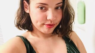 LeSandra's Shower Time