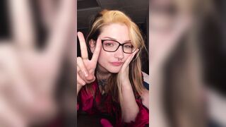 Scarlet gunsolus is a bit of a skank