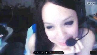 Mexican teen fucking herself on cam