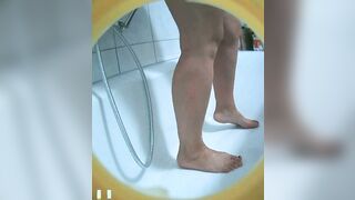 mother-in-law-takes-shower