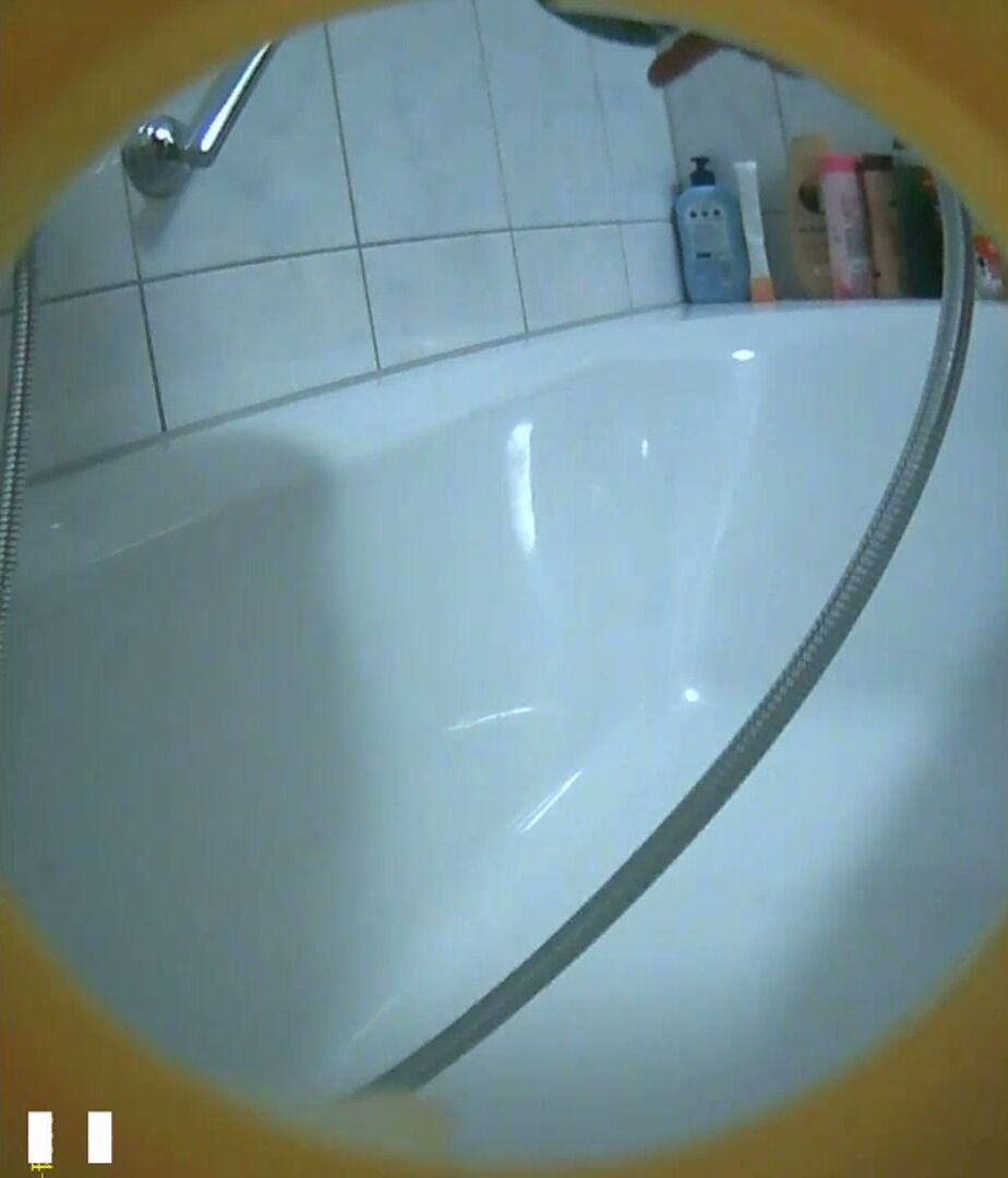 mother-in-law-takes-shower