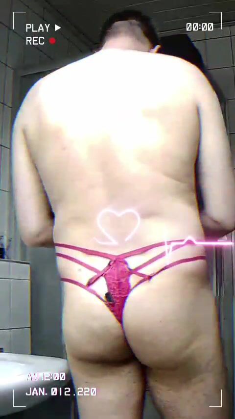 Marcel  meine kleine schlampe im string