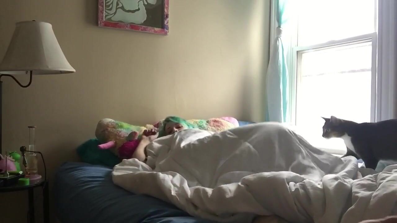 Smoking Hot Amateur with Small Tits Says Good Morning