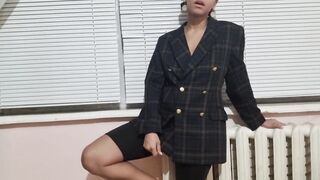 Ebony Teen with Big Tits Masturbates on Webcam