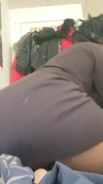 Ebony slut nekiyrah masturbating for all to see