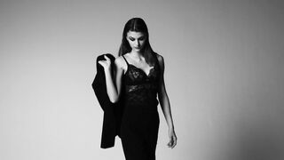 Matilda Navratil in hot lingerie