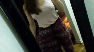 I love my stretchy pants, they are comfy and way to slide off ::)
