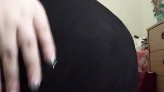 kik thot Annika spreads her anus